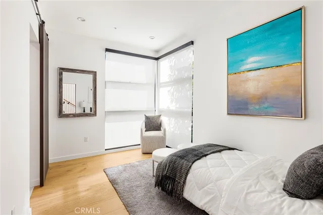 $1,890,000 | 3975 Frances Avenue, Los Angeles, CA 90066