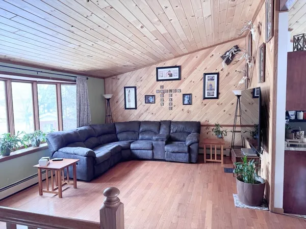 $315,000 | N3537 Blackhawk Road, Pine River, WI 54965