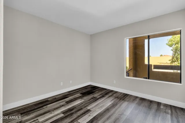 $1,900 | 7008 East Gold Dust Avenue, Unit 217, Paradise Valley, AZ 85253