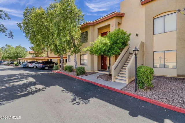 $1,900 | 7008 East Gold Dust Avenue, Unit 217, Paradise Valley, AZ 85253