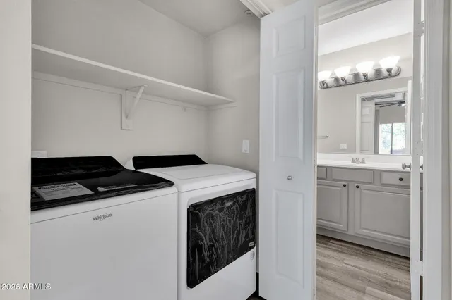 $1,900 | 7008 East Gold Dust Avenue, Unit 217, Paradise Valley, AZ 85253