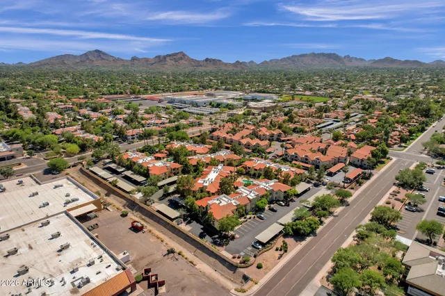 $1,900 | 7008 East Gold Dust Avenue, Unit 217, Paradise Valley, AZ 85253