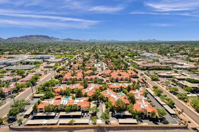 $1,900 | 7008 East Gold Dust Avenue, Unit 217, Paradise Valley, AZ 85253