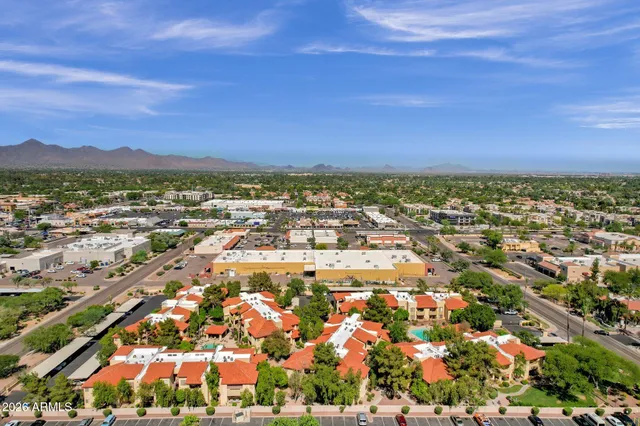 $1,900 | 7008 East Gold Dust Avenue, Unit 217, Paradise Valley, AZ 85253