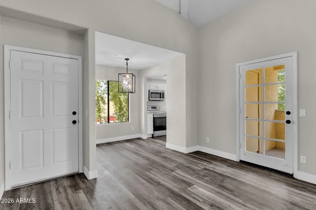 $1,900 | 7008 East Gold Dust Avenue, Unit 217, Paradise Valley, AZ 85253