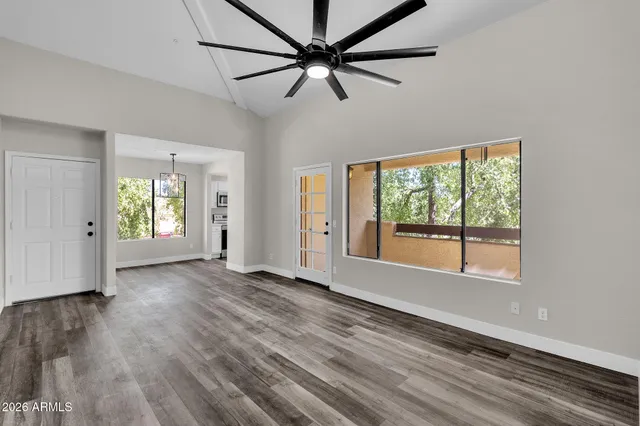 $1,900 | 7008 East Gold Dust Avenue, Unit 217, Paradise Valley, AZ 85253