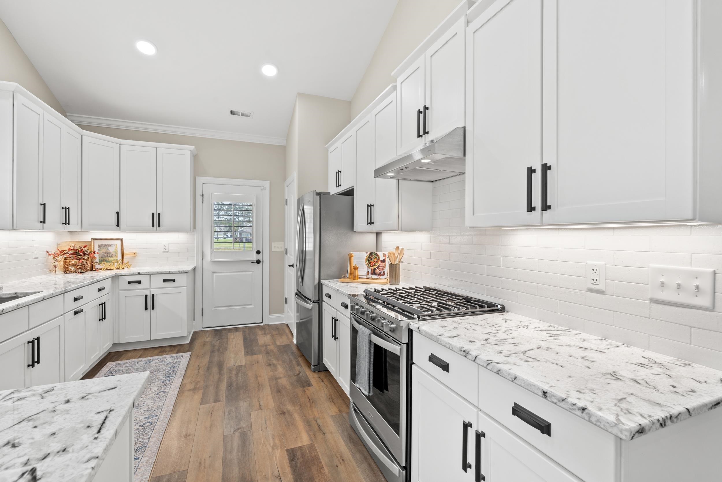 649 Elmwood Circle Murrells Inlet, SC 29576 - Photo 6 of 43