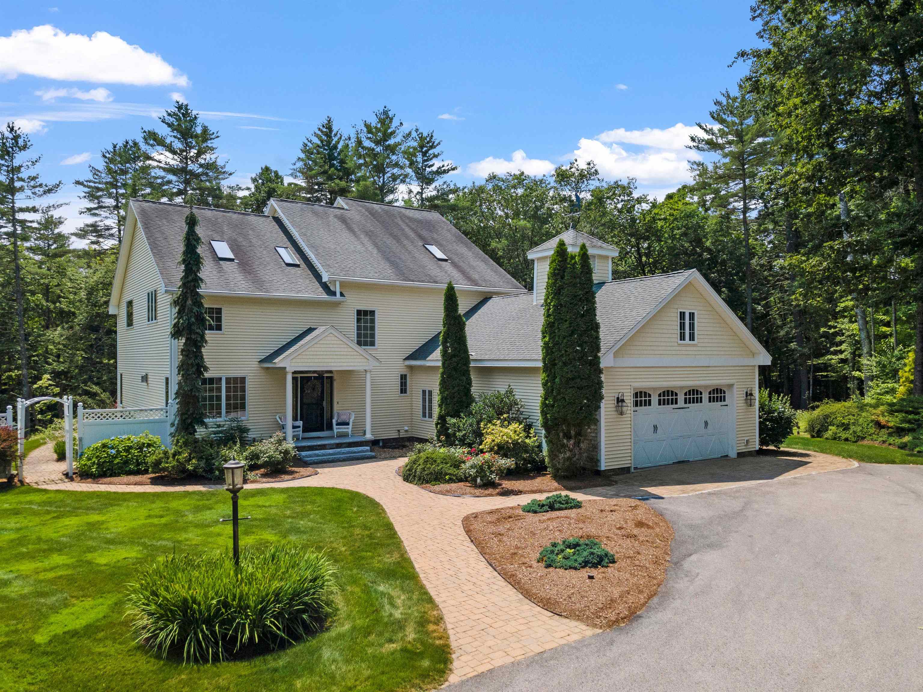 21 Saunders Hill Road New Boston, NH 03070 - Photo 1 of 40