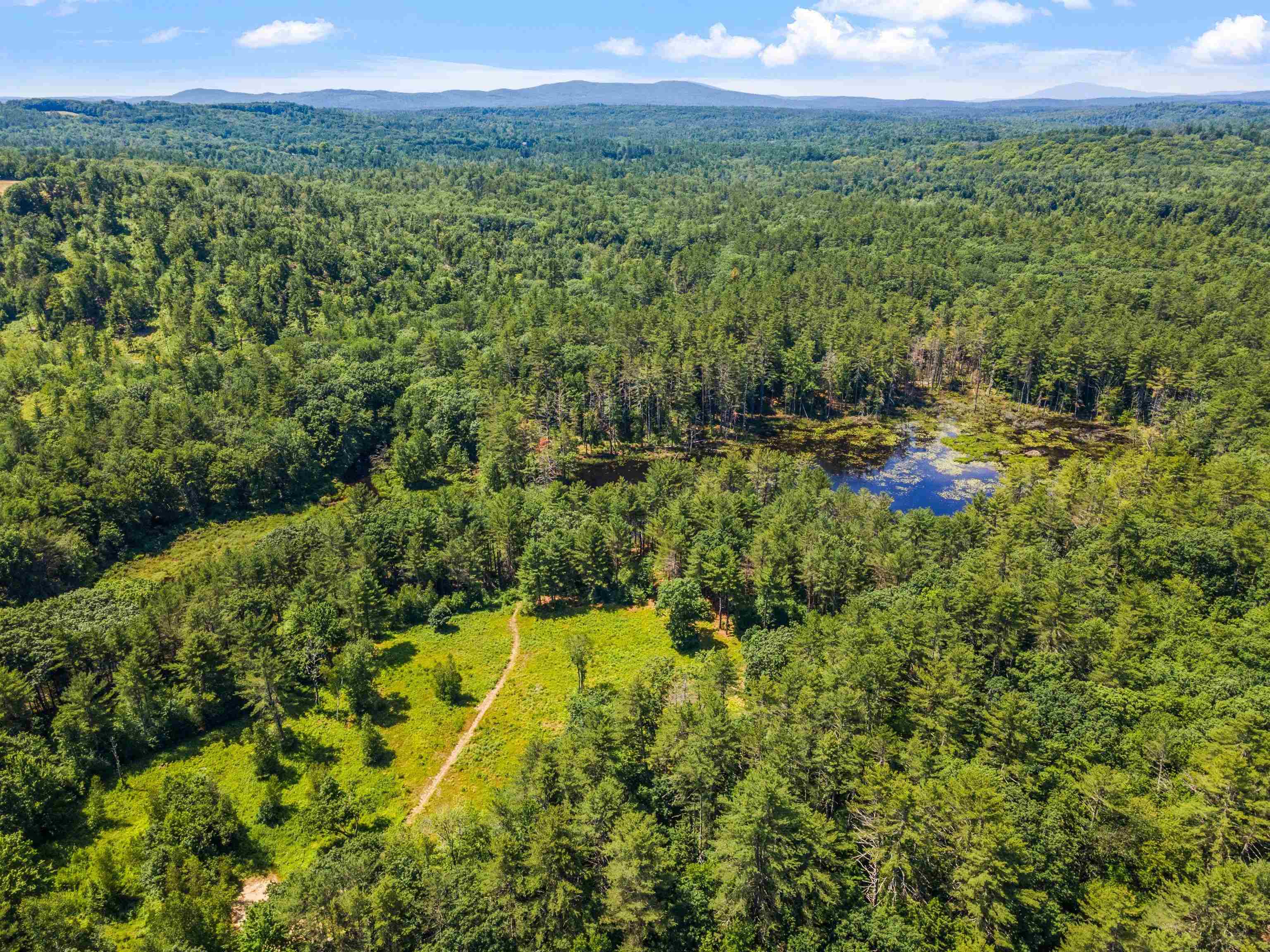 21 Saunders Hill Road New Boston, NH 03070 - Photo 33 of 40