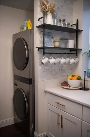 $290,000 | 1203 Town Center Drive, Unit 215, Jupiter, FL 33458