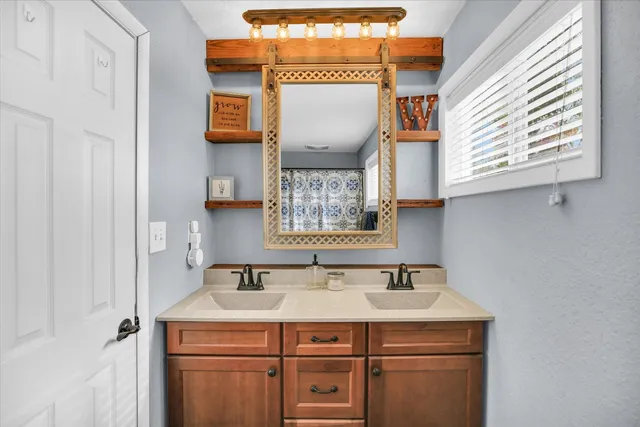 $232,000 | 1100 East Co Road 800 North, Tuscola, IL 61953