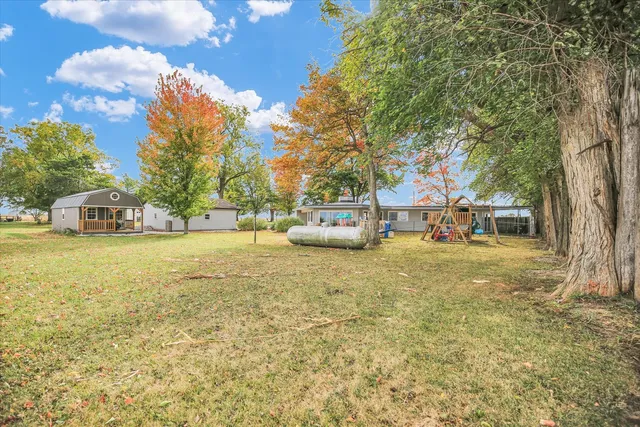 $232,000 | 1100 East Co Road 800 North, Tuscola, IL 61953