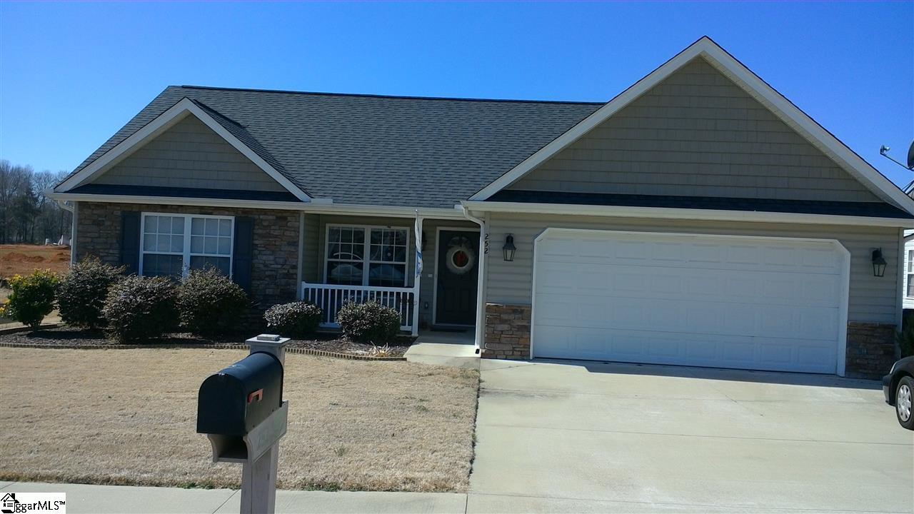 252 Sleepy River Road Simpsonville, SC 29681 - Photo 1 of 13 Gallery Image 1