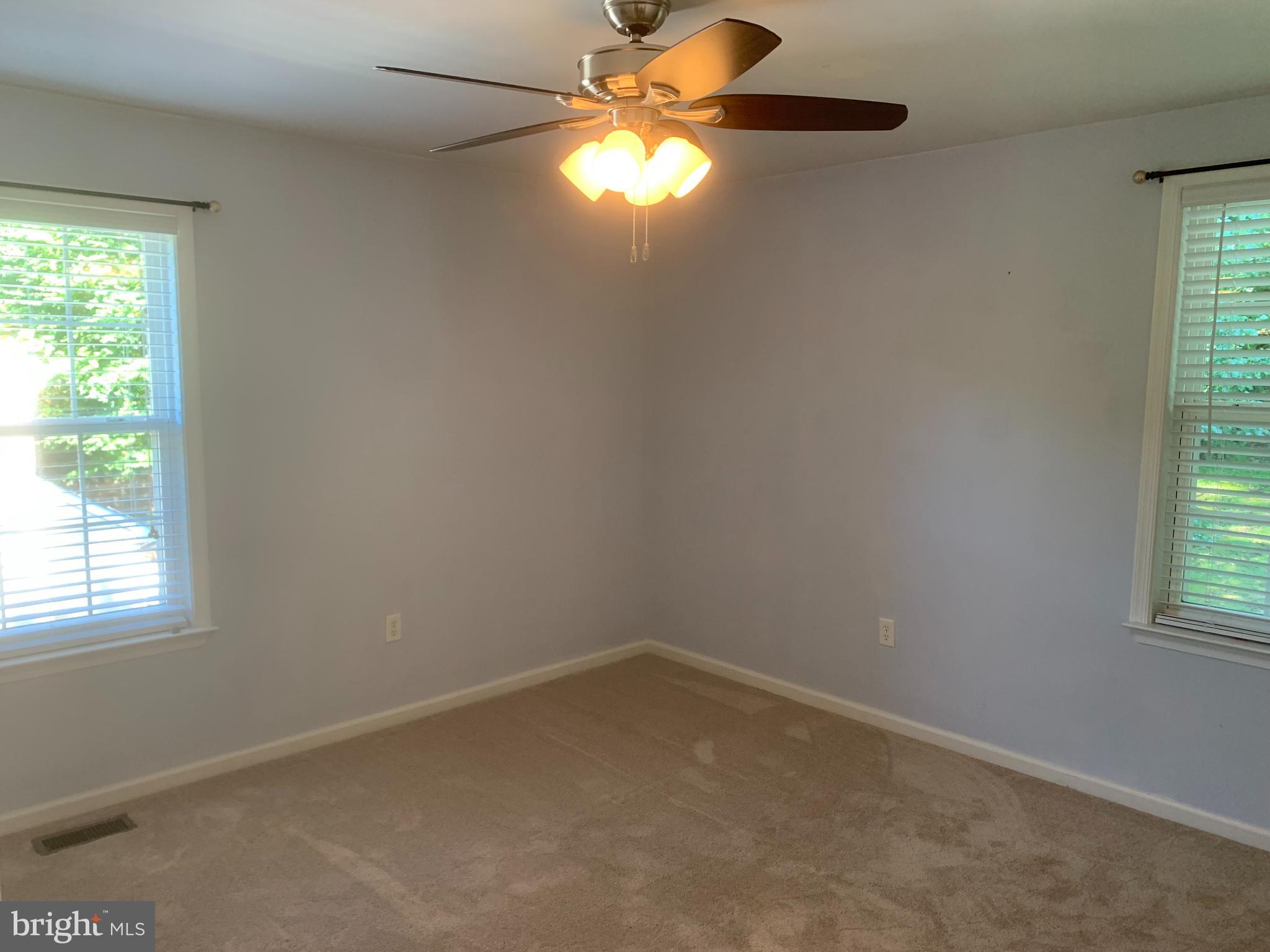 2143 Brackenville Road Hockessin, DE 19707 - Photo 21 of 26 an empty room with a window