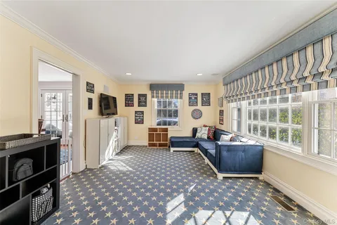 $2,695,000 | 7 Lenox Place, Scarsdale, NY 10583