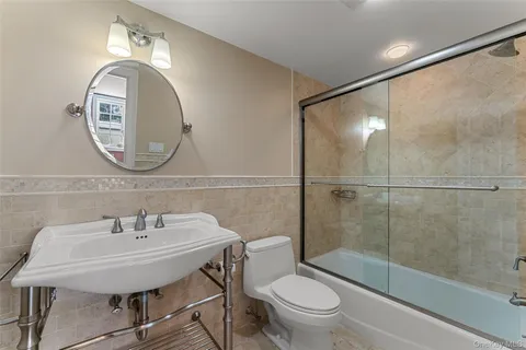 $2,695,000 | 7 Lenox Place, Scarsdale, NY 10583