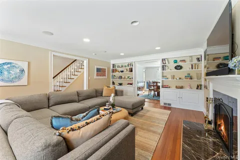 $2,695,000 | 7 Lenox Place, Scarsdale, NY 10583