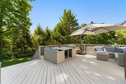 $2,695,000 | 7 Lenox Place, Scarsdale, NY 10583