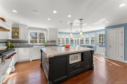 $2,695,000 | 7 Lenox Place, Scarsdale, NY 10583