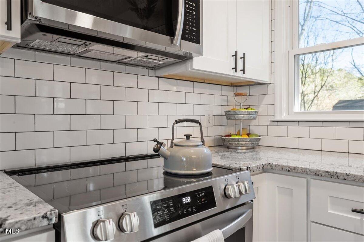 1004 Helms Place Raleigh, NC 27610 - Photo 15 of 37 Kitchen