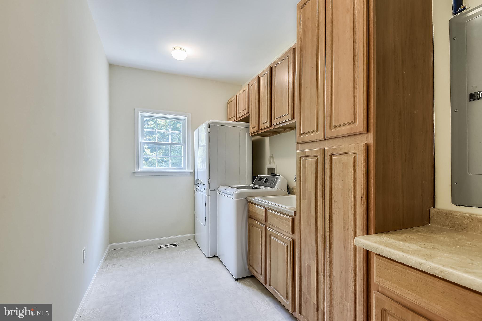 12705 Dumfries Road Manassas, VA 20112 - Photo 22 of 57 Gallery Image 22