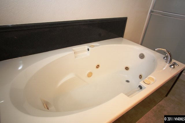 1425 Allen Street Reno, NV 89509 - Photo 8 of 13 a bathroom with a bathtub