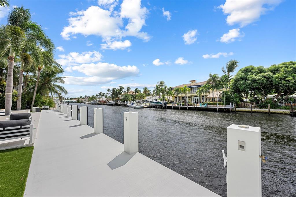 2330 Northeast 35th Street Lighthouse Point, FL 33064 - Photo 34 of 71