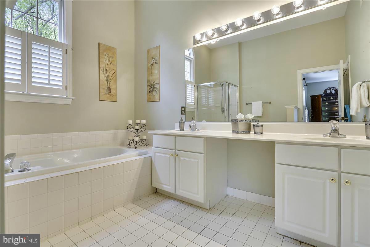 1298 Keystone Court Riva, MD 21140 - Photo 22 of 47 Bath (Master)