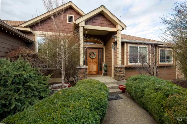 $724,000 | 3780 Nicklaus Drive, Clarkston, WA 99403