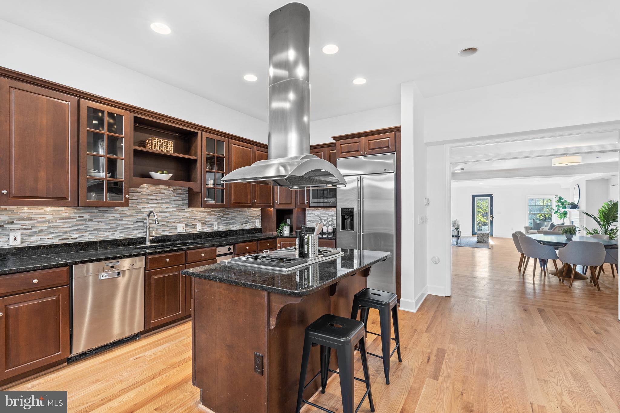 2121 S Street Northwest Washington, DC 20008 - Photo 10 of 37 Kitchen
