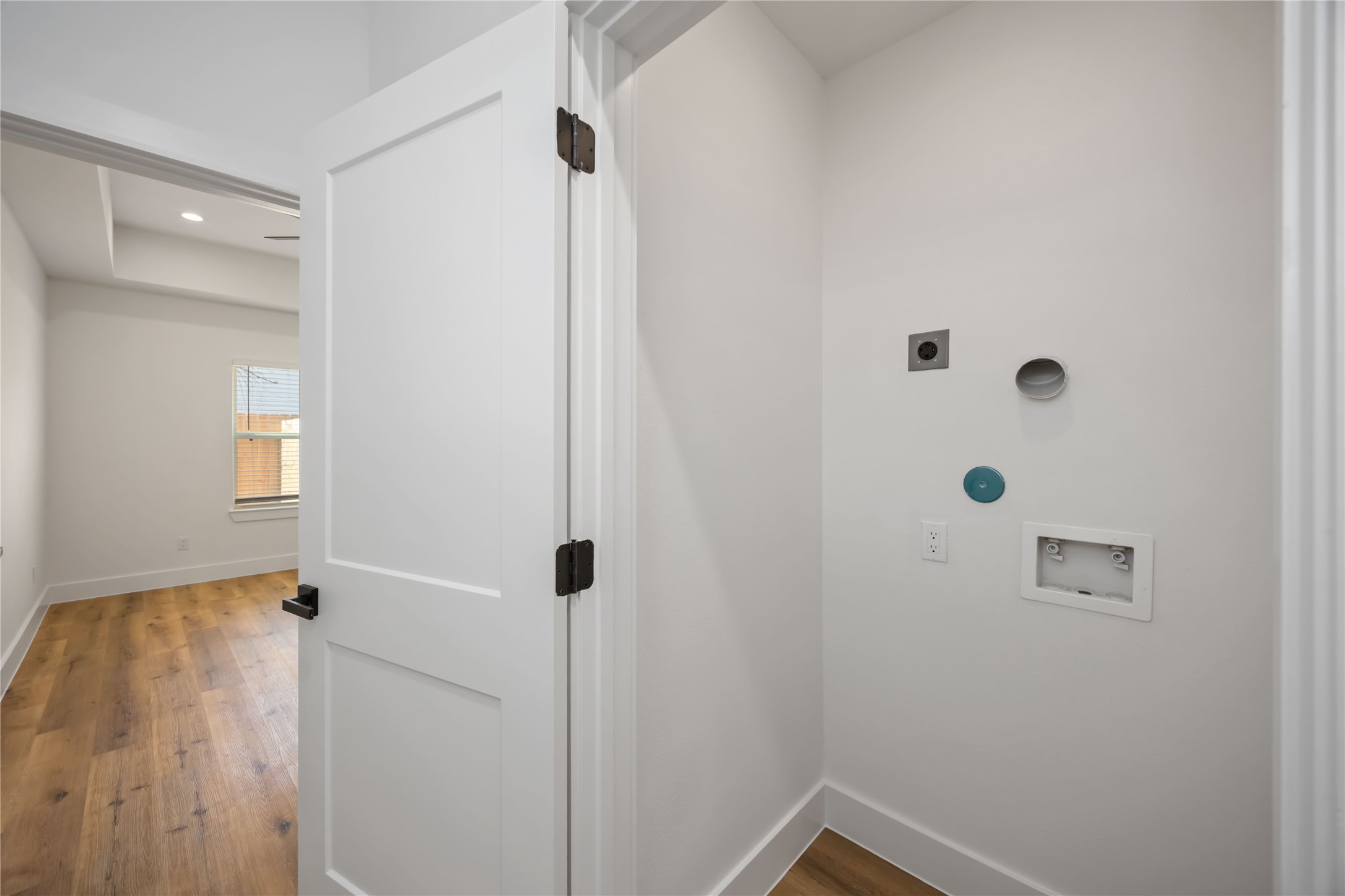 8013 Cora Street, Unit B Houston, TX 77088 - Photo 11 of 20 Laundry Room- will include washer and dryer
