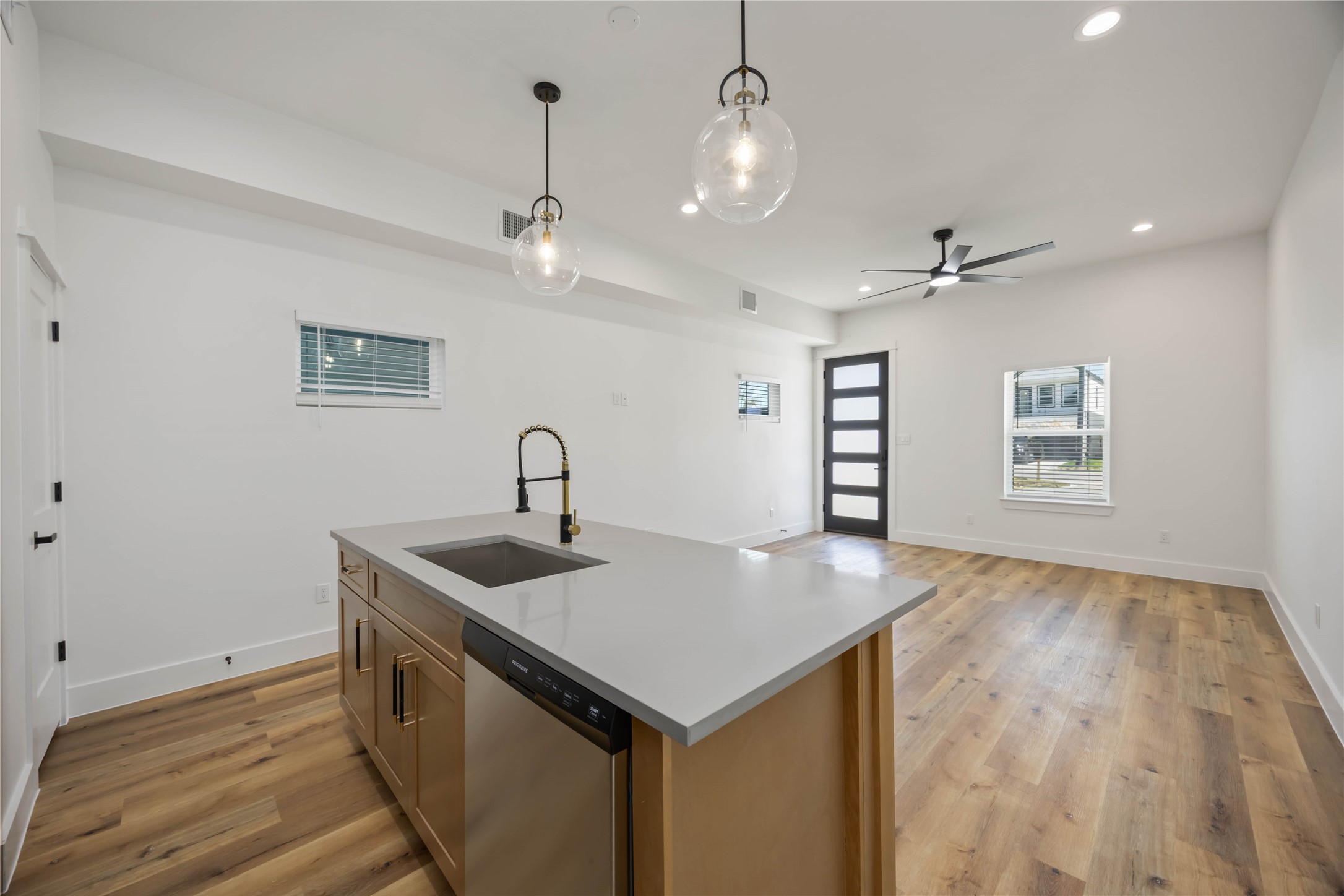8013 Cora Street, Unit B Houston, TX 77088 - Photo 2 of 20