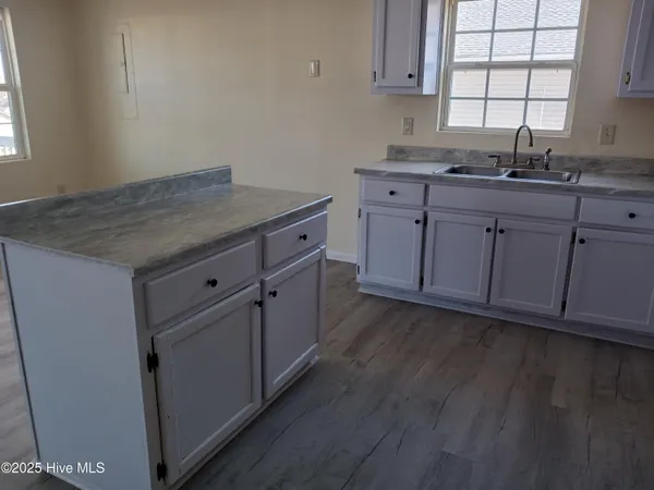 $275,000 | 305 Speed Street, Elizabeth City, NC 27909