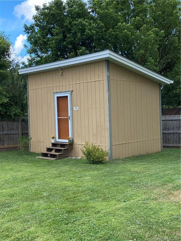 13 North Pershing Road Asheville, NC 28805 - Photo 21 of 22 Gallery Image 21