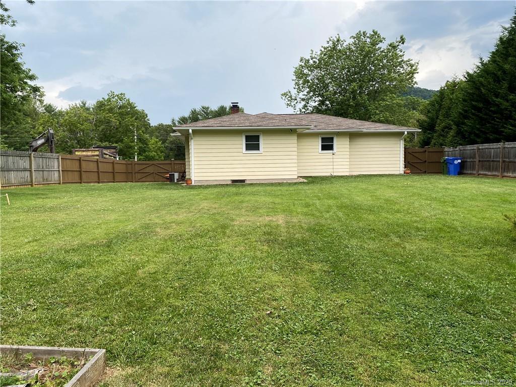13 North Pershing Road Asheville, NC 28805 - Photo 22 of 22 Gallery Image 22