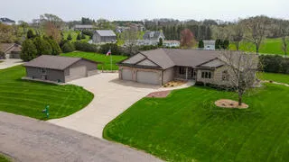 $949,000 | 7319 Springhelt Drive, Dane, WI 53529