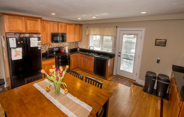 11 Summit Street Maynard, MA 01754 - Photo 2 of 17 Gallery Image 2
