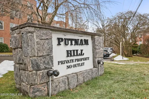 $425,000 | 3 Putnam Hill, Unit 4F, Greenwich, CT 06830