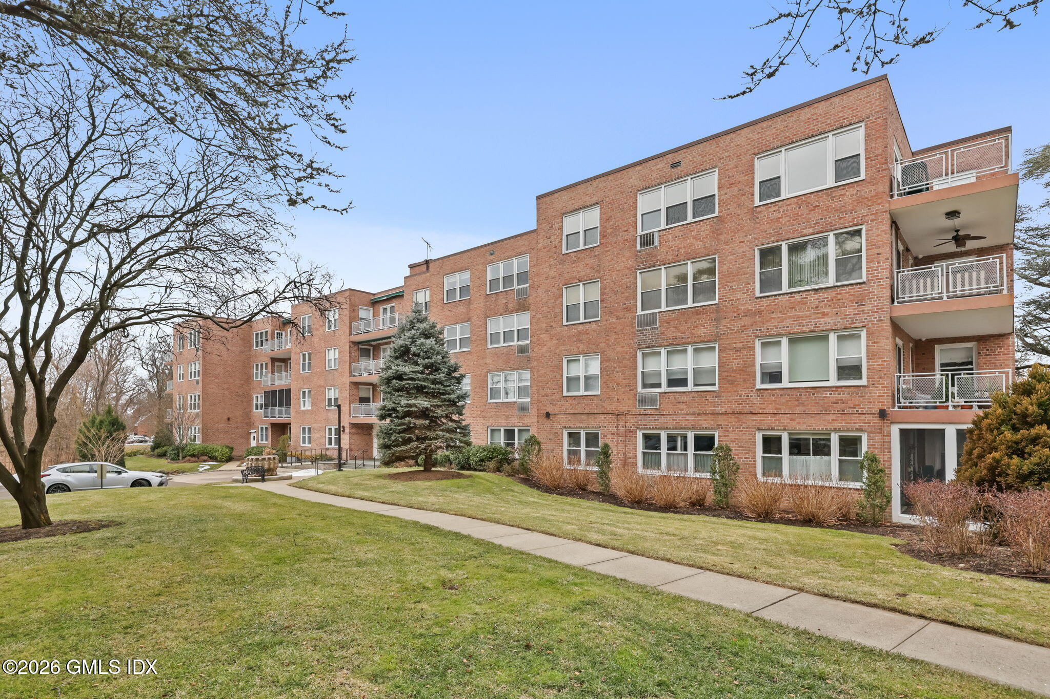 3 Putnam Hill, Unit 4F Greenwich, CT 06830 - Photo 22 of 22 33-web-or-mls-3-putnam-hill-rd-apt-4f