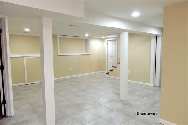 83 Wollaston Street Springfield, MA 01119 - Photo 11 of 22 Gallery Image 11