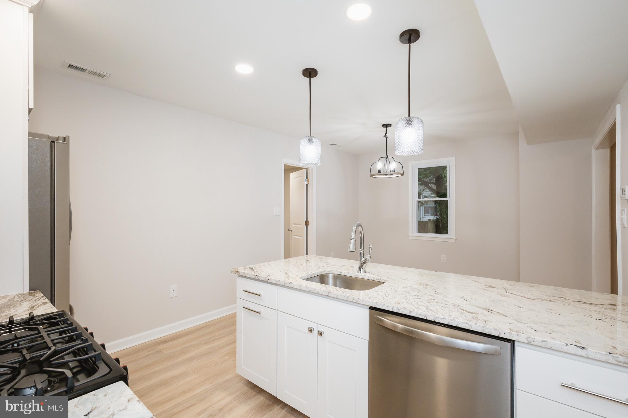 6815 Dunbar Road Dundalk, MD 21222 - Photo 8 of 45