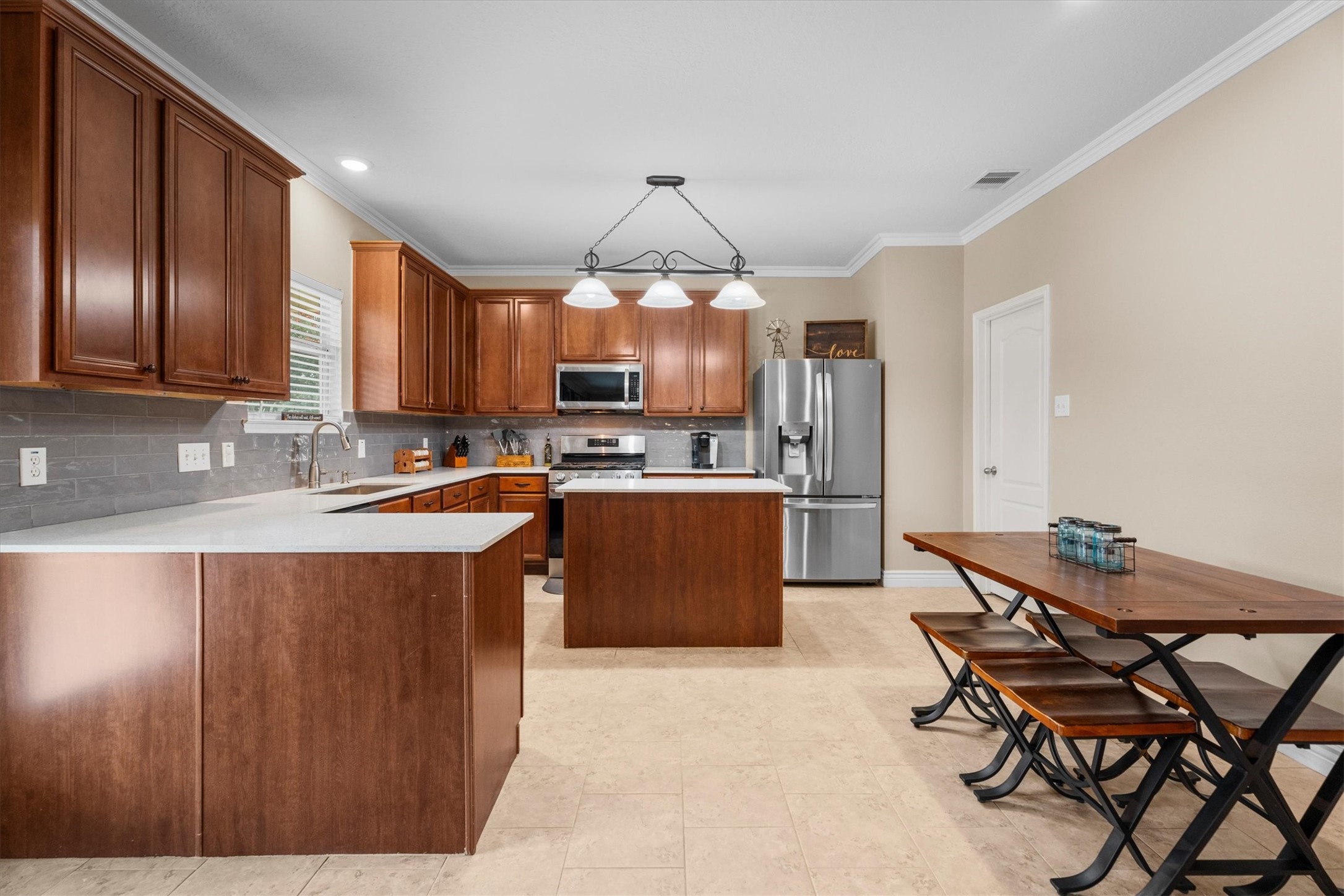 11802 Ribbon Falls Court Tomball, TX 77375 - Photo 13 of 35