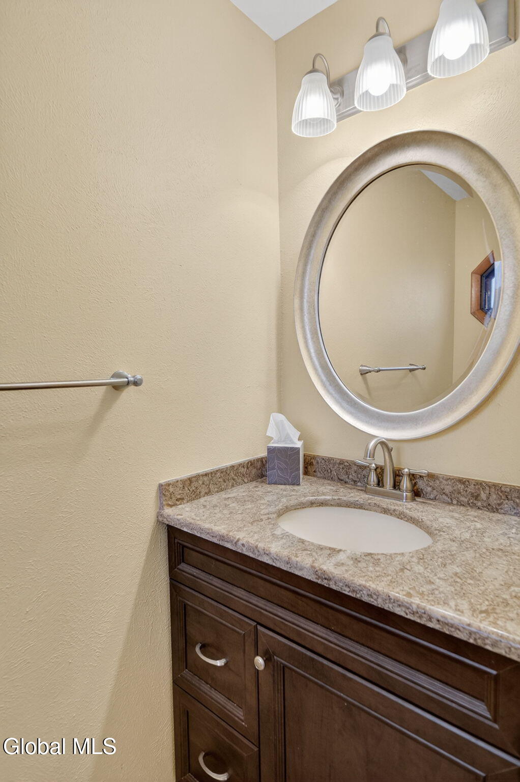 6 Freemans Way Halfmoon, NY 12065 - Photo 11 of 28 7-web-or-mls-007-DSC04854