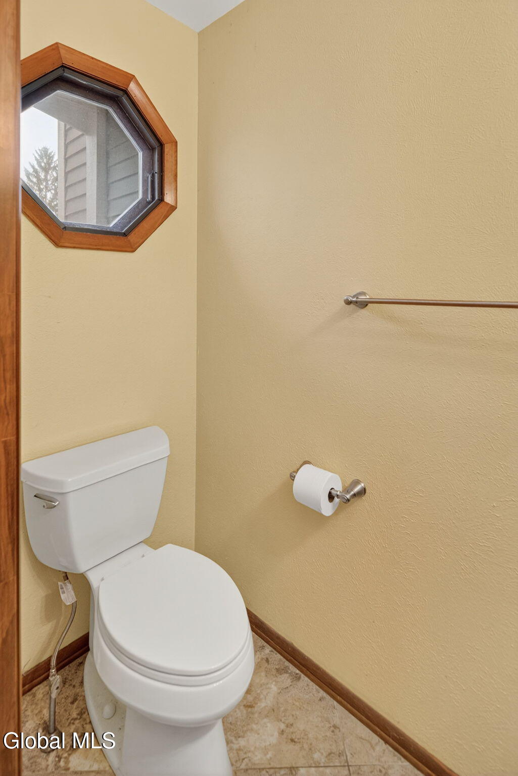 6 Freemans Way Halfmoon, NY 12065 - Photo 12 of 28 8-web-or-mls-008-DSC04855