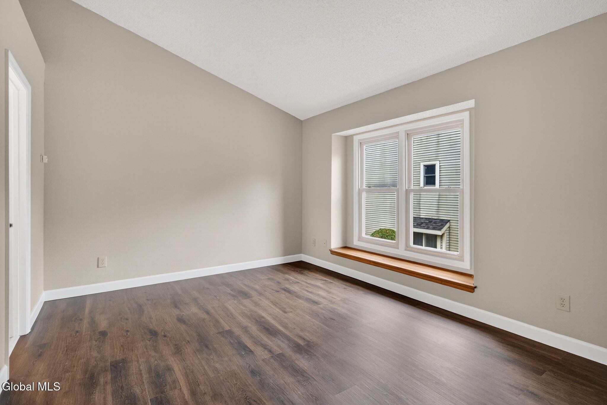 6 Freemans Way Halfmoon, NY 12065 - Photo 16 of 28 15-web-or-mls-015-DSC04876