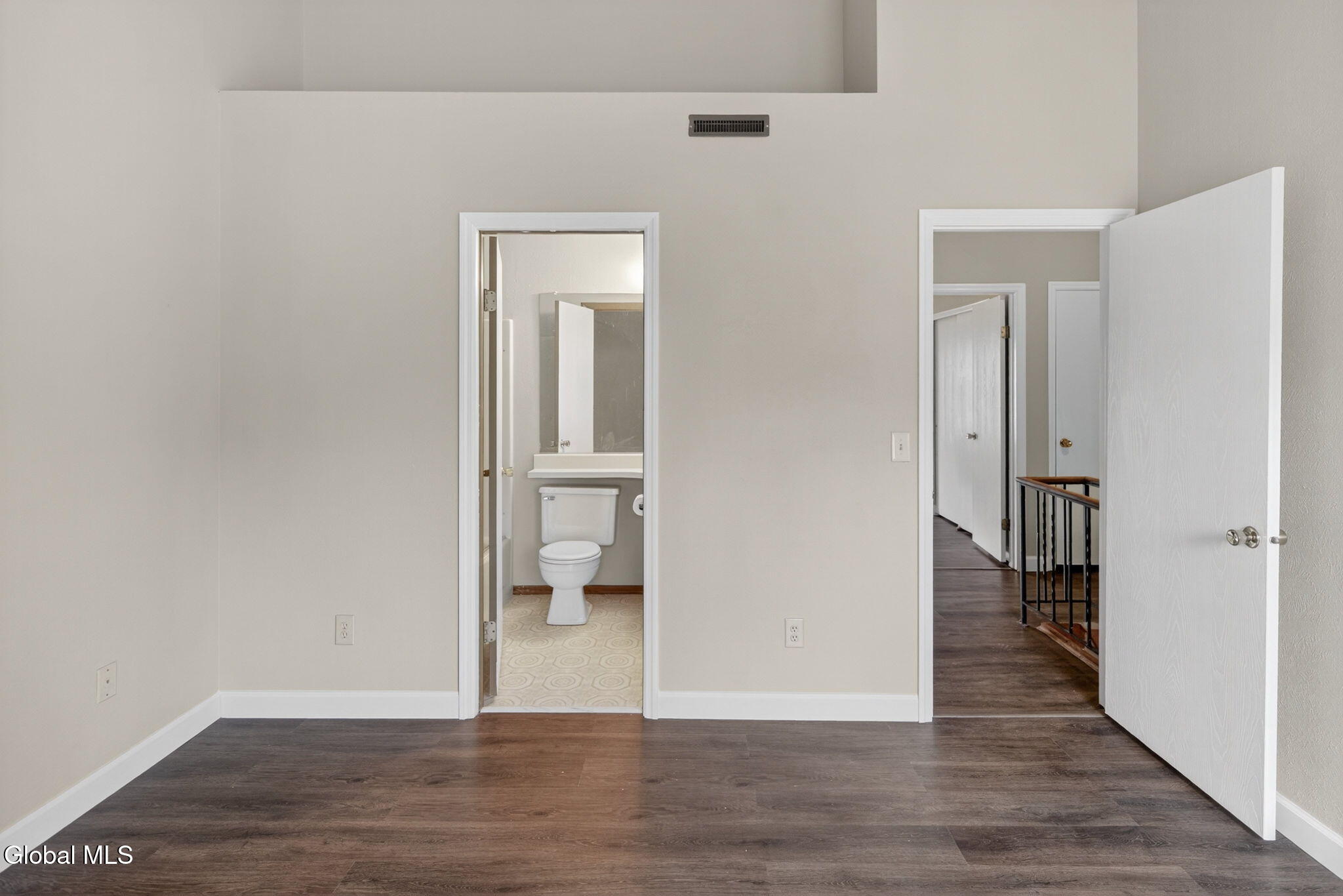 6 Freemans Way Halfmoon, NY 12065 - Photo 21 of 28 20-web-or-mls-020-DSC04968