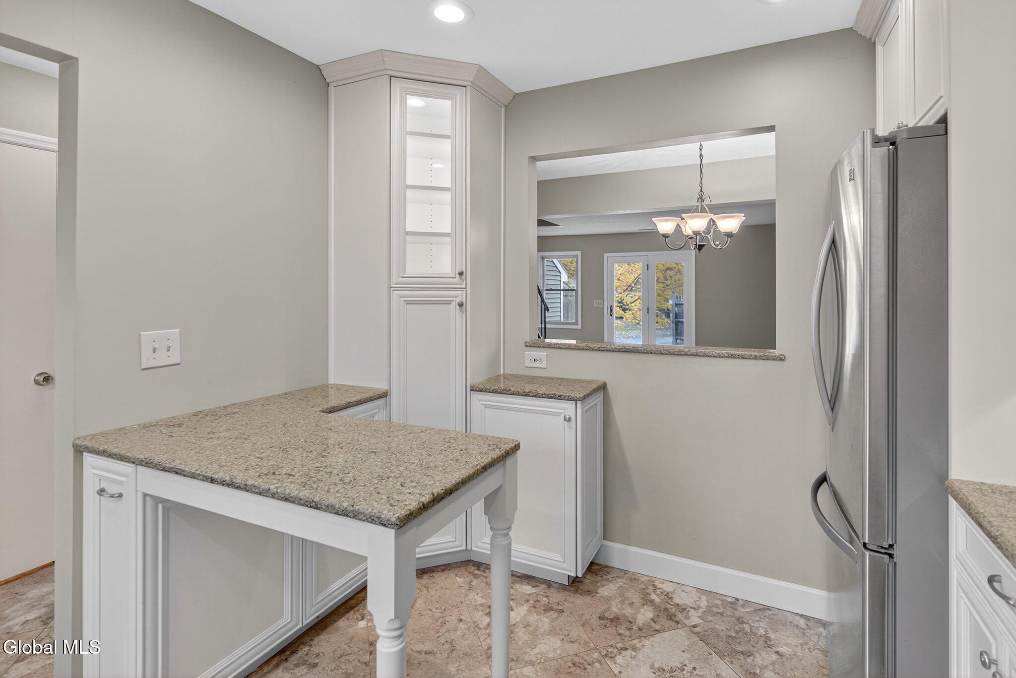 6 Freemans Way Halfmoon, NY 12065 - Photo 6 of 28 3-web-or-mls-003-DSC04799