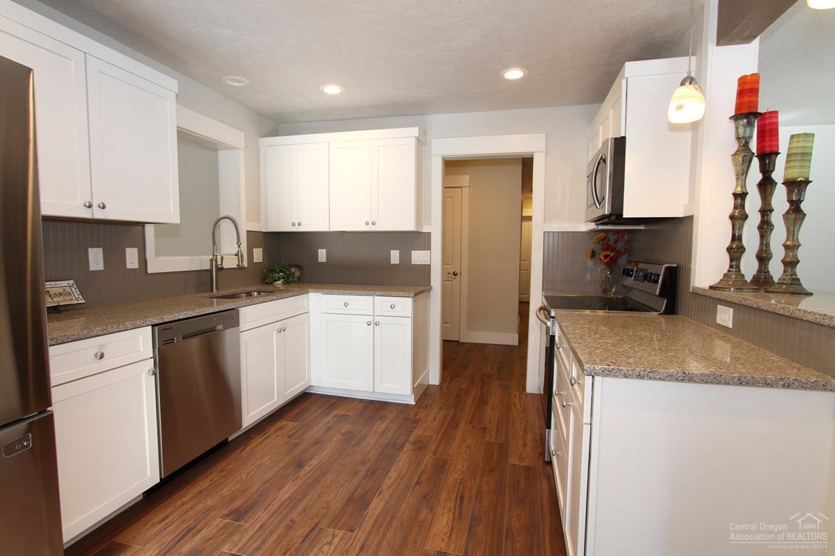 60071 Cinder Butte Road Bend, OR 97702 - Photo 5 of 25 Additional Photo
