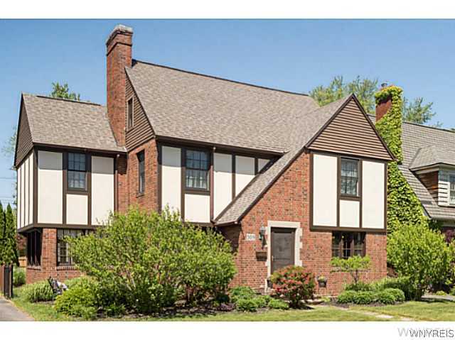 309 Brantwood Road Amherst, NY 14226 - Photo 1 of 1 Exterior Front