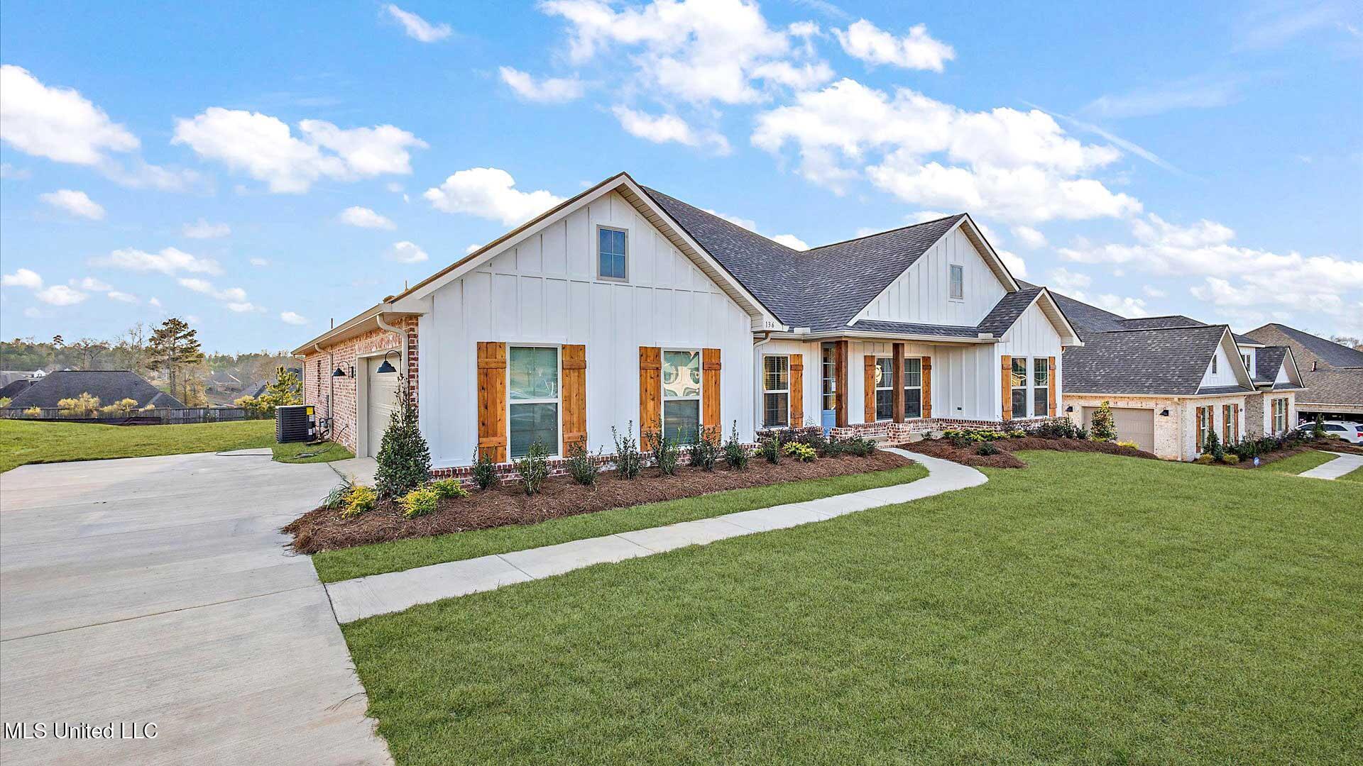 136 Cornerstone Drive Brandon, MS 39042 - Photo 2 of 38 2-HTP_7254